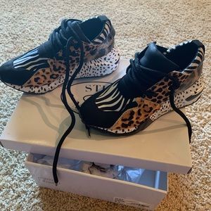 Steve Madden Cliff Animal Women’s Sneaker